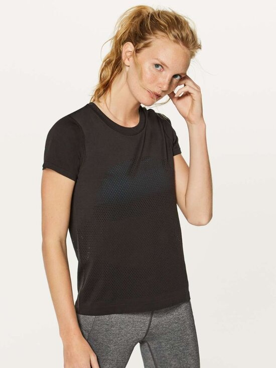 lululemon athletica Tops - Lululemon Breeze By Short Sleeve Black Size 8